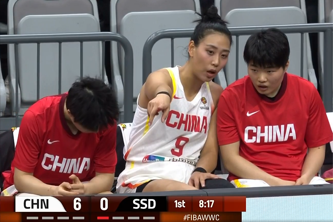 mk体育-中国女篮：王思雨效率高17分，奇兵14分，李月汝6中1再取一胜